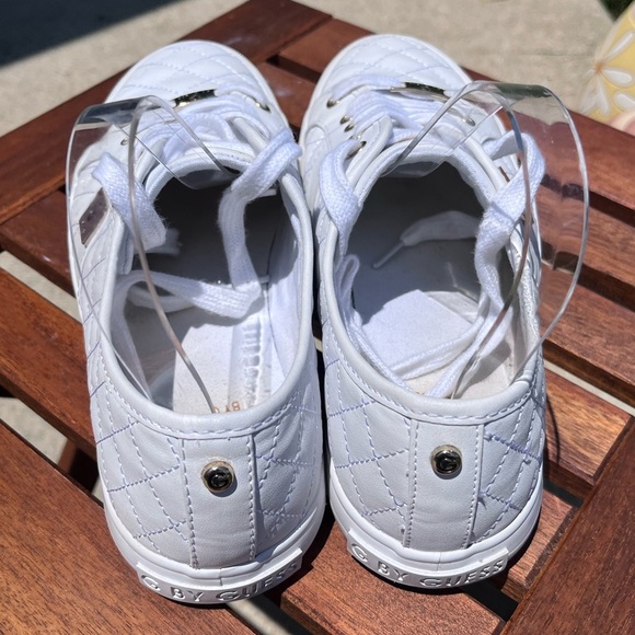 G by Guess Backer Lace-Ups (White Quilted, 9.5/M) #GuessShoes #SneakerLove - Picture 6 of 6